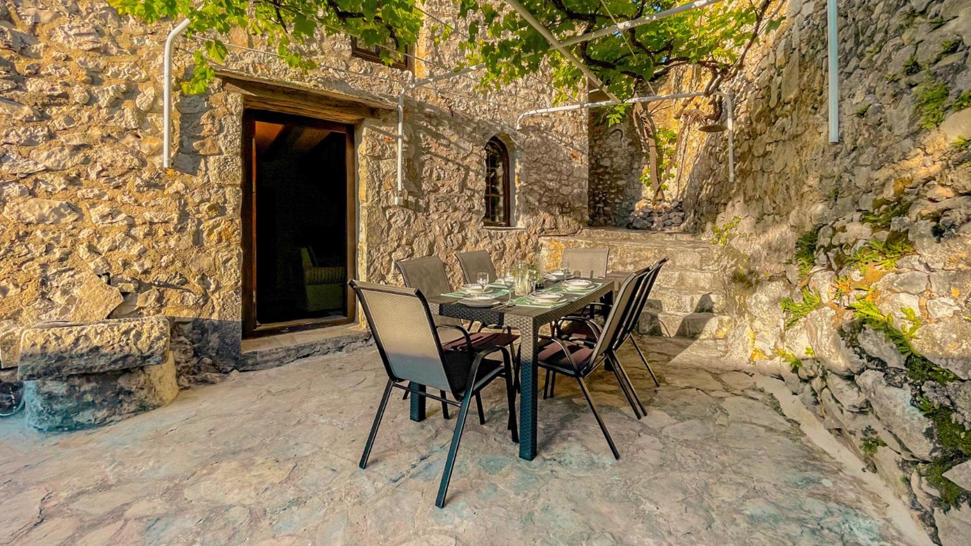 Villa Historic Pocitelj With Pool And Incredible Views On The River And Landmarks Buitenkant foto